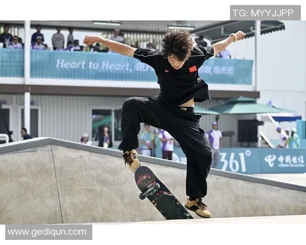 杭州滑板队的崛起与力量探讨聚焦滑板文化的传承与发展 杭州滑板队的崛起与力量探讨聚焦滑板文化的传承与发展