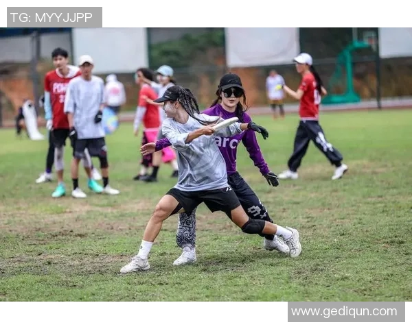 飞盘盛宴:深入了解广州飞盘队的默契配合与战术策略 飞盘盛宴:深入了解广州飞盘队的默契配合与战术策略