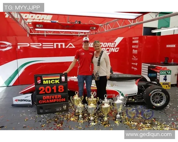 北京乒乓球队的辉煌征程与欧锦赛的历史性突破分析 北京乒乓球队的辉煌征程与欧锦赛的历史性突破分析