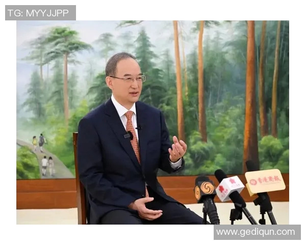 黄强专访：从青涩少年到篮球明星的奋斗与成长之路